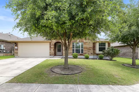 221 Loch Lomond St, Hutto, TX 78634