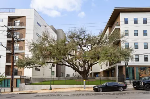 2500 Longview St #405, Austin, TX 78705