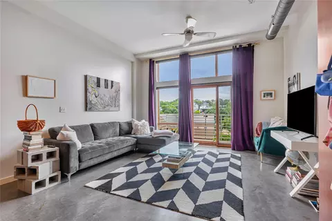 Living - 2124 E 6th St #305, Austin, TX 78702 photo 4 of 5