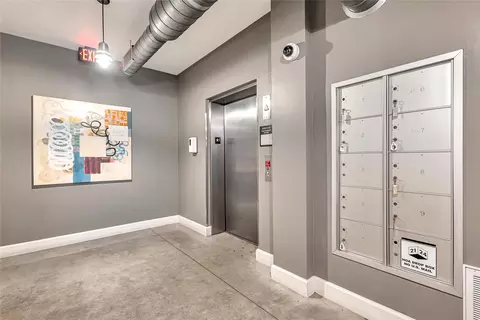 Entry Way - 2124 E 6th St #305, Austin, TX 78702 photo 2 of 3
