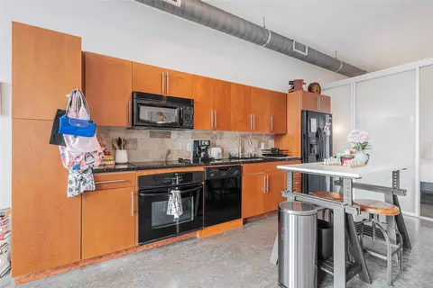 Kitchen - 2124 E 6th St #305, Austin, TX 78702 photo 4 of 4
