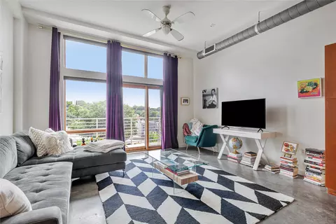 Living - 2124 E 6th St #305, Austin, TX 78702 photo 2 of 5