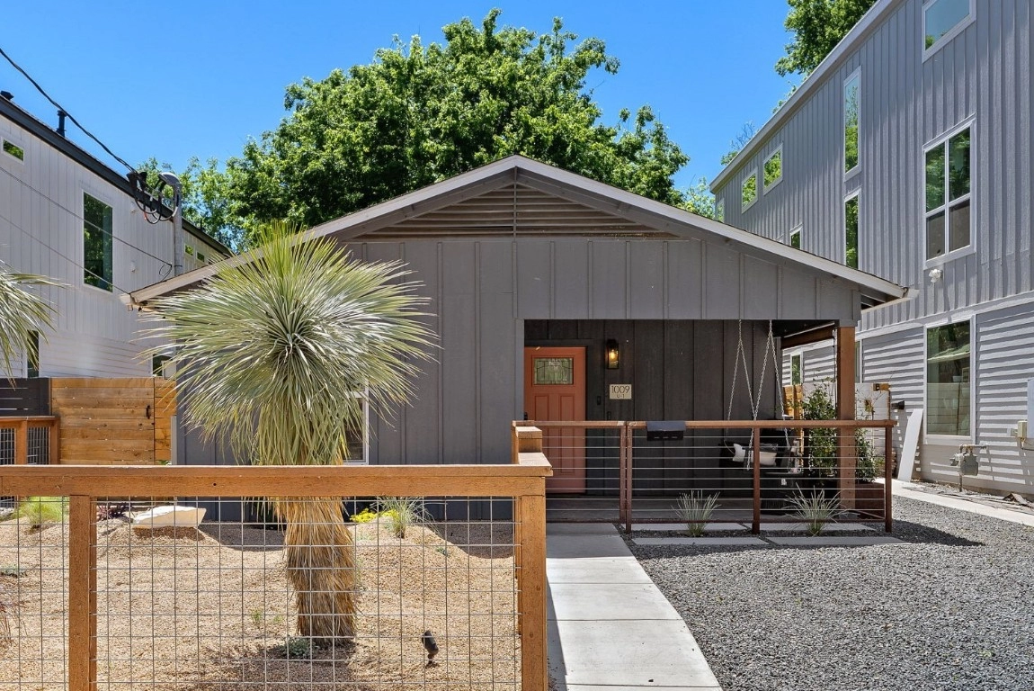 1009 Romeria Dr Unit 1