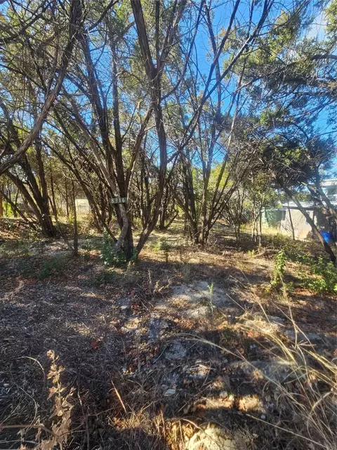 8316 Bronco Ln, Lago Vista, TX 78645