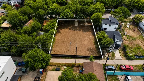 2101 E 8th St, Austin, TX 78702