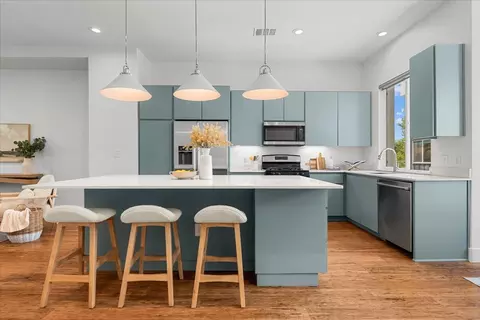 Kitchen - 1801 E 2nd St #8, Austin, TX 78702 photo 3 of 4