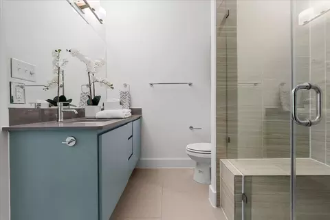Bath - 1801 E 2nd St #8, Austin, TX 78702 photo 1 of 5