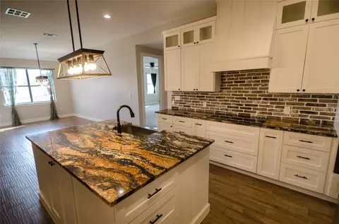 Kitchen - 111 Powder Rdg, Luling, TX 78648 photo 5 of 5