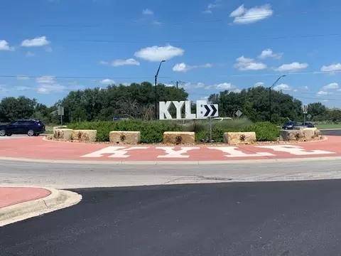 1501 N 1503 N Burleson St, Kyle, TX 78640
