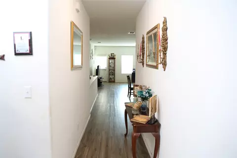 Entry Way - 17804 Rye Spring Dr, Elgin, TX 78621 photo 4 of 6