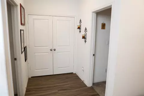 Entry Way - 17804 Rye Spring Dr, Elgin, TX 78621 photo 5 of 6