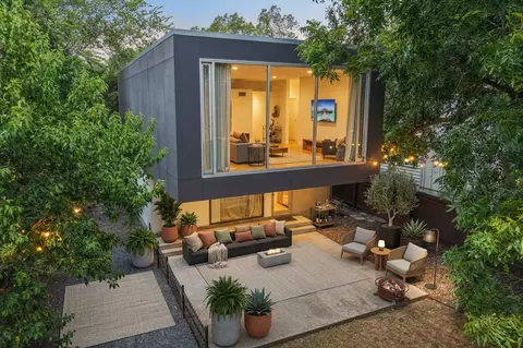 208 Lessin Ln, Austin, TX 78704
