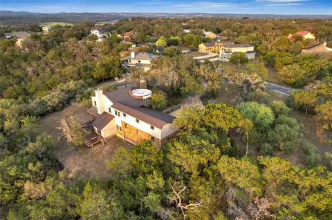 100 Derby Dr, Spicewood, TX 78669