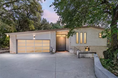 207 Rogers Ridge St, San Marcos, TX 78666