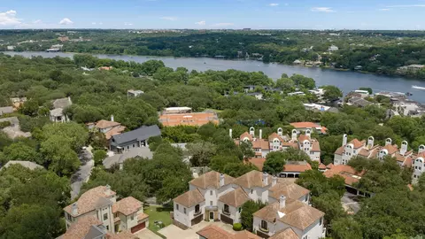 1910 Rue De St Tropez #6, Austin, TX 78746