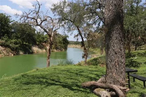 1610 Paradise Pkwy, Canyon Lake, TX 78133