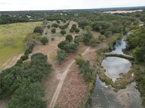 748 Buffalo Trl, Liberty Hill, TX 78642