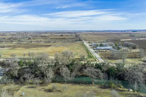 333 Quail Run Rd, Martindale, TX 78655