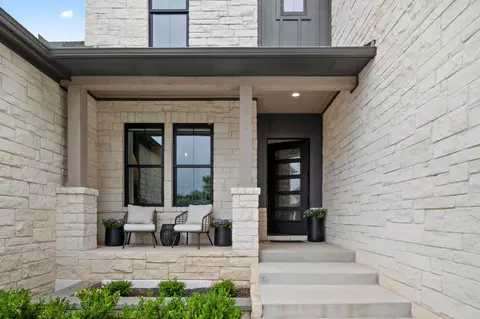 Exterior - 104 Hollytree Ct, Georgetown, TX 78628 photo 2 of 3