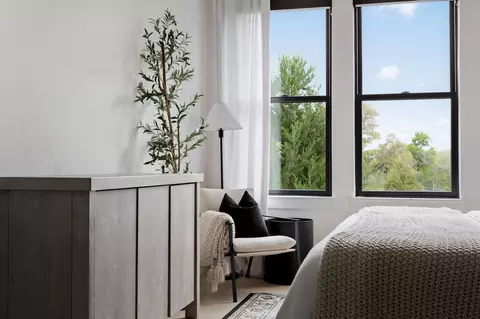Bedroom - 104 Hollytree Ct, Georgetown, TX 78628 photo 3 of 8