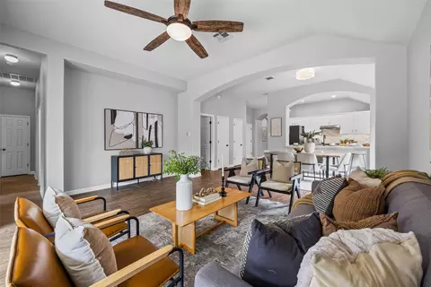 10004 Crater Lake Pass, Austin, TX 78747