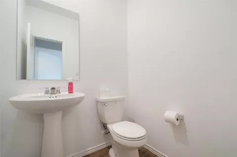 Bath - 932 Mallow Rd, Leander, TX 78641 photo 5 of 5