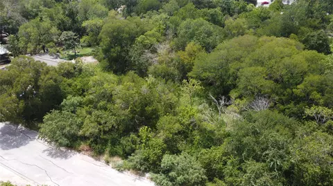 2502 Douglas St, Austin, TX 78741 photo 5