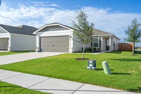 309 W Luna Blue Ln, Jarrell, TX 76537