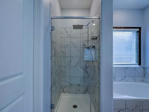 Bath - 1716 Frontenac St, Leander, TX 78641 photo 5 of 7