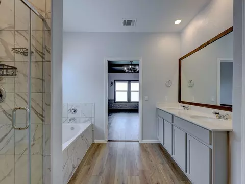 Bath - 1716 Frontenac St, Leander, TX 78641 photo 6 of 7