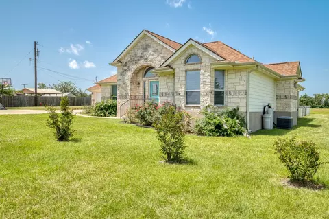 Exterior - 341 Brown Rd, Mcdade, TX 78650 photo 2 of 7