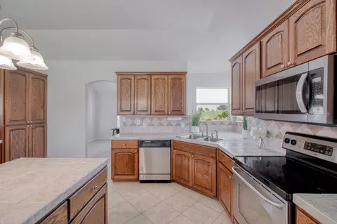 Kitchen - 341 Brown Rd, Mcdade, TX 78650 photo 4 of 4