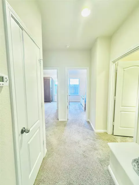 Entry Way - 413 Gettysburg Loop, Elgin, TX 78621 photo 3 of 3