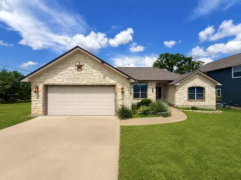 220 Ulupau Cir, Bastrop, TX 78602