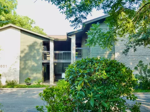 601 Hearn St #207, Austin, TX 78703
