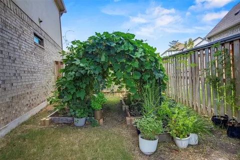 Exterior - 104 Millbend Rd, Georgetown, TX 78633 photo 6 of 9