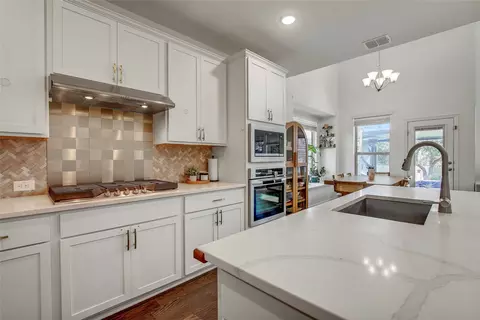 Kitchen - 104 Millbend Rd, Georgetown, TX 78633 photo 4 of 5