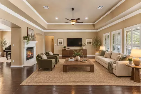 Living - 3017 Raspberry Rd, Austin, TX 78748 photo 4 of 4