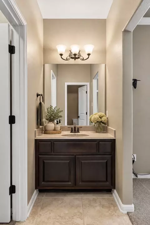 Bath - 3017 Raspberry Rd, Austin, TX 78748 photo 5 of 6