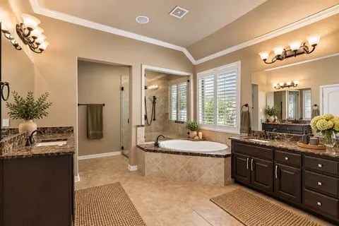 Bath - 3017 Raspberry Rd, Austin, TX 78748 photo 1 of 6