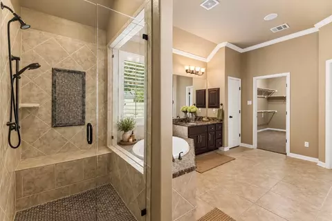 Bath - 3017 Raspberry Rd, Austin, TX 78748 photo 2 of 6