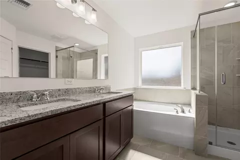 Bath - 251 Gus Loop, Georgetown, TX 78626 photo 2 of 3