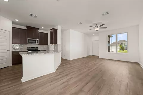 Living - 251 Gus Loop, Georgetown, TX 78626 photo 1 of 2
