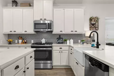 Kitchen - 2404 Brook Crest Way, Leander, TX 78641 photo 2 of 3