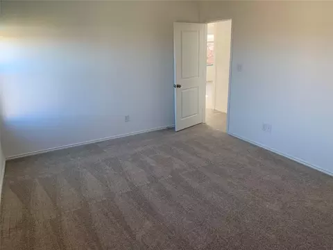 239 Sormonne Loop, Kyle, TX 78640 photo 5