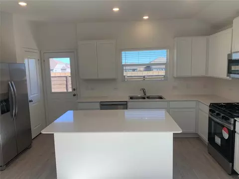 239 Sormonne Loop, Kyle, TX 78640 photo 4
