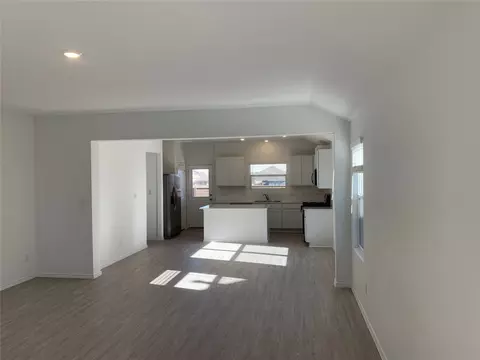 239 Sormonne Loop, Kyle, TX 78640 photo 3