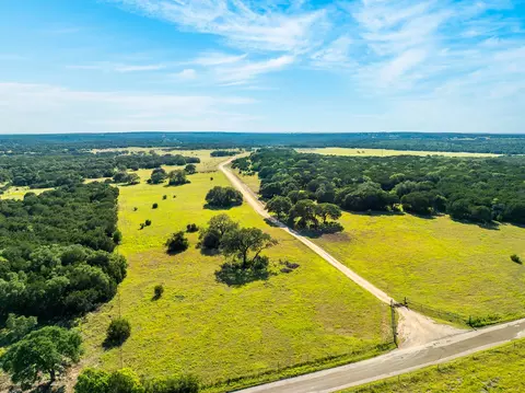 28 Feild Ranch Rd, Burnet, TX 78611 photo 3