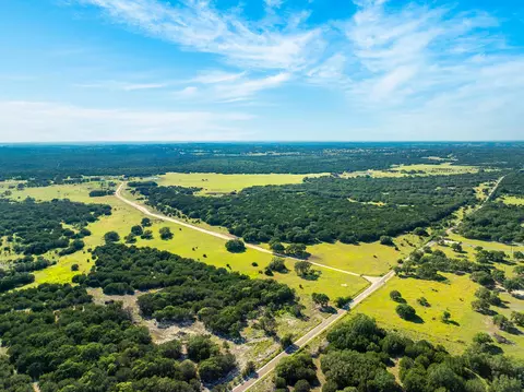 28 Feild Ranch Rd, Burnet, TX 78611 photo 2