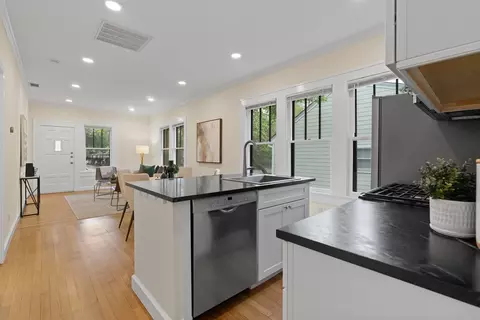 Kitchen - 601 E 43rd St, Austin, TX 78751 photo 4 of 6